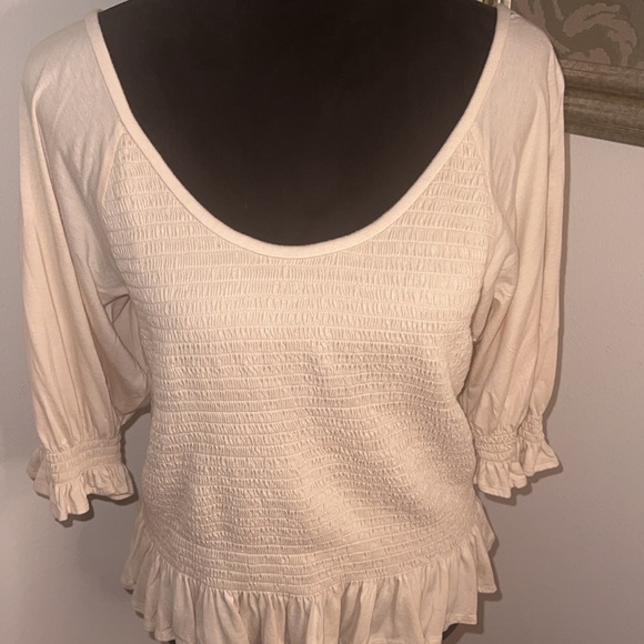 Ann Taylor cream smocked short sleeves cotton modal blend pull over top Sz L - Picture 2 of 7
